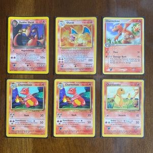 VINTAGE Charzard evolution Pokémon set! *RARE* 7 Pokémon cards Included *
